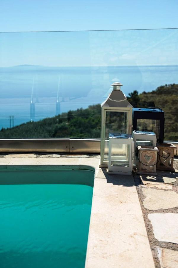 Apollo Romantic Sea View Villa Kiveri Exterior photo