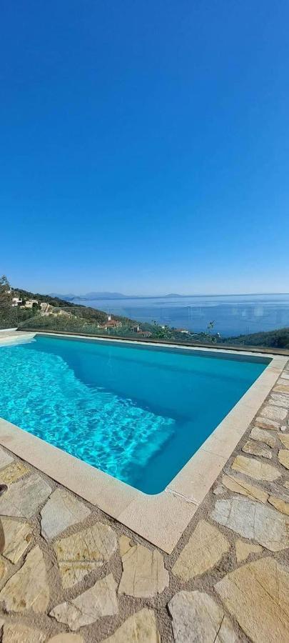Apollo Romantic Sea View Villa Kiveri Exterior photo